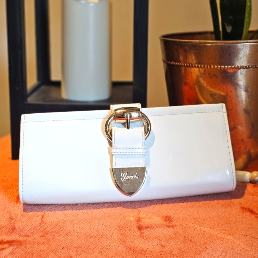 Gucci White Patent Leather Buckle Clutch Bag